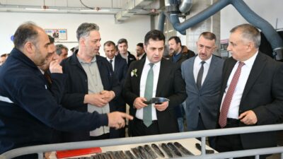 Bursa’da usta eller geleceği şekillendiriyor!