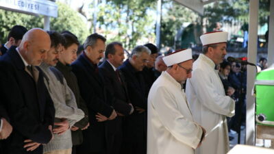 Savunma Sanayii Başkanı’nın acı günü! Bursa’da son yolculuğuna uğurlandı