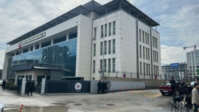 Bursa Büyşükşehir Belediye Başkanı Mustafa Bozbey ve beraberindeki 55 kişi