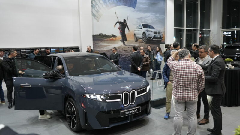 Bursa Teknik Oto’dan yeni BMW iX3 için görkemli lansman
