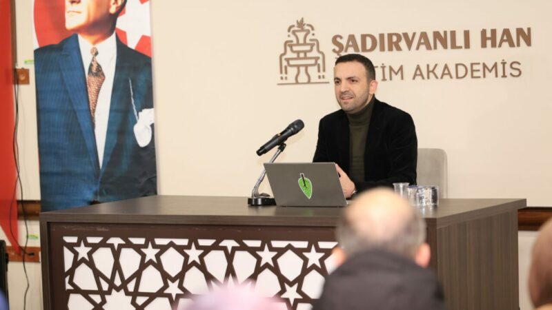 Osmangazi Belediyesi’nin kültür ve eğitim çalışmaları kapsamında düzenlediği ‘Edebiyat ve