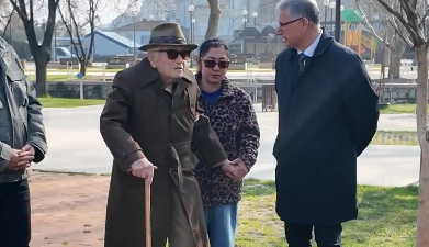 Bursa’da 101 yaşındaki Emin amcadan anlamlı bağış