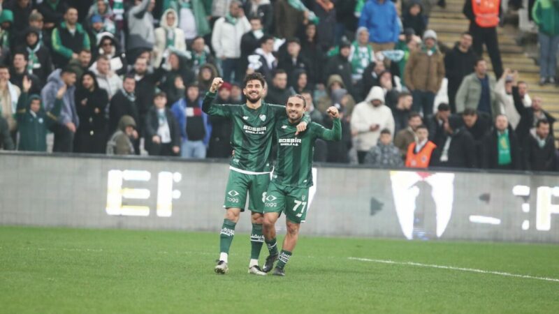 Bursaspor’da gözler bu ikilide! Muş’ta kilidi onlar açacak… Devre arasında kadroya katılan Soner Aydoğdu ve Halil Akbunar, Muşspor
