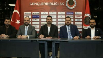 Süper Lig ekibi 3 ay sonra eski hocasıyla anlaştı