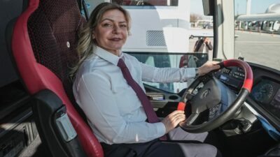 Bursa terminalinde kadınların gücü; Şenay kaptan 6 yıldır yolcu taşıyor
