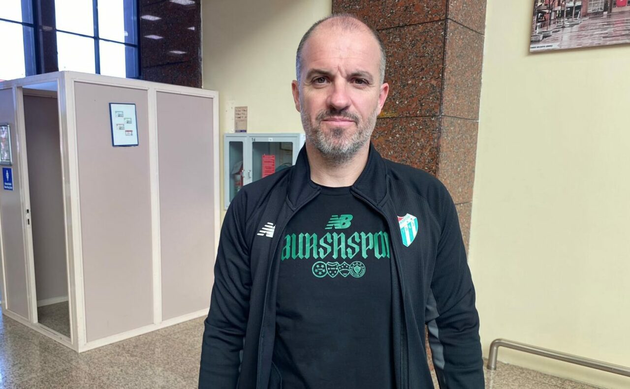 Bursaspor’un hocası Er’den Muşspor maçı mesajı; ‘En büyük silahımız….’