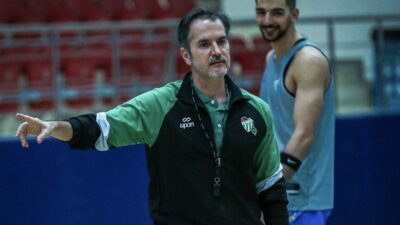 Bursaspor Basketbol’da şok ayrılık! Maça iki gün kala istifa etti