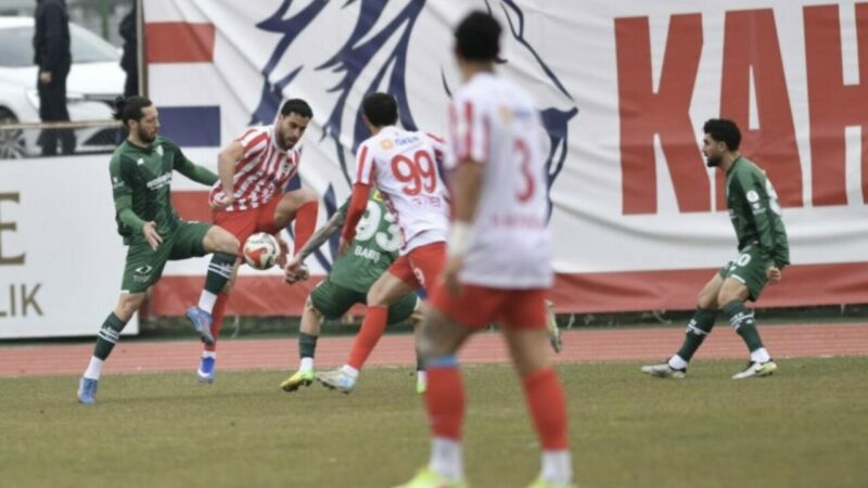 Bursaspor için son 540 dakika! Kahramanmaraş deplasmanından 1 puanla dönen Bursaspor artık hedefine doğru ilerliyor.