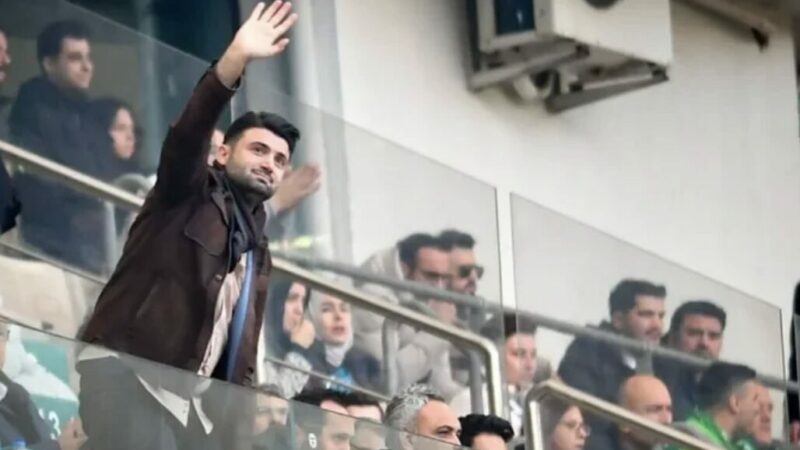 Bursaspor Başkanı Çelik paylaştı: Hedef 40 bin… Başkan Enes Çelik, önümüzdeki sezon kombine bilet satışıyla ilgili hedefini