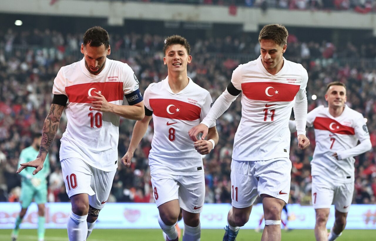 A Milli Takımımız için Dünya Kupası yolunda kritik gün! Romanya maçı saat kaçta hangi kanalda?