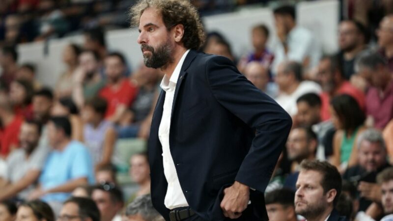 Bursaspor Basketbol'un yeni başantrenörü Roger Grimau oldu...