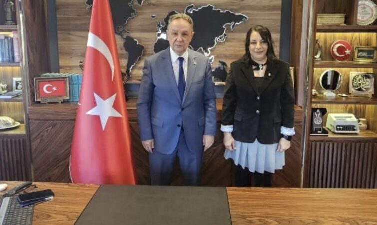 Bursa siyaseti için bu da bir ilk!