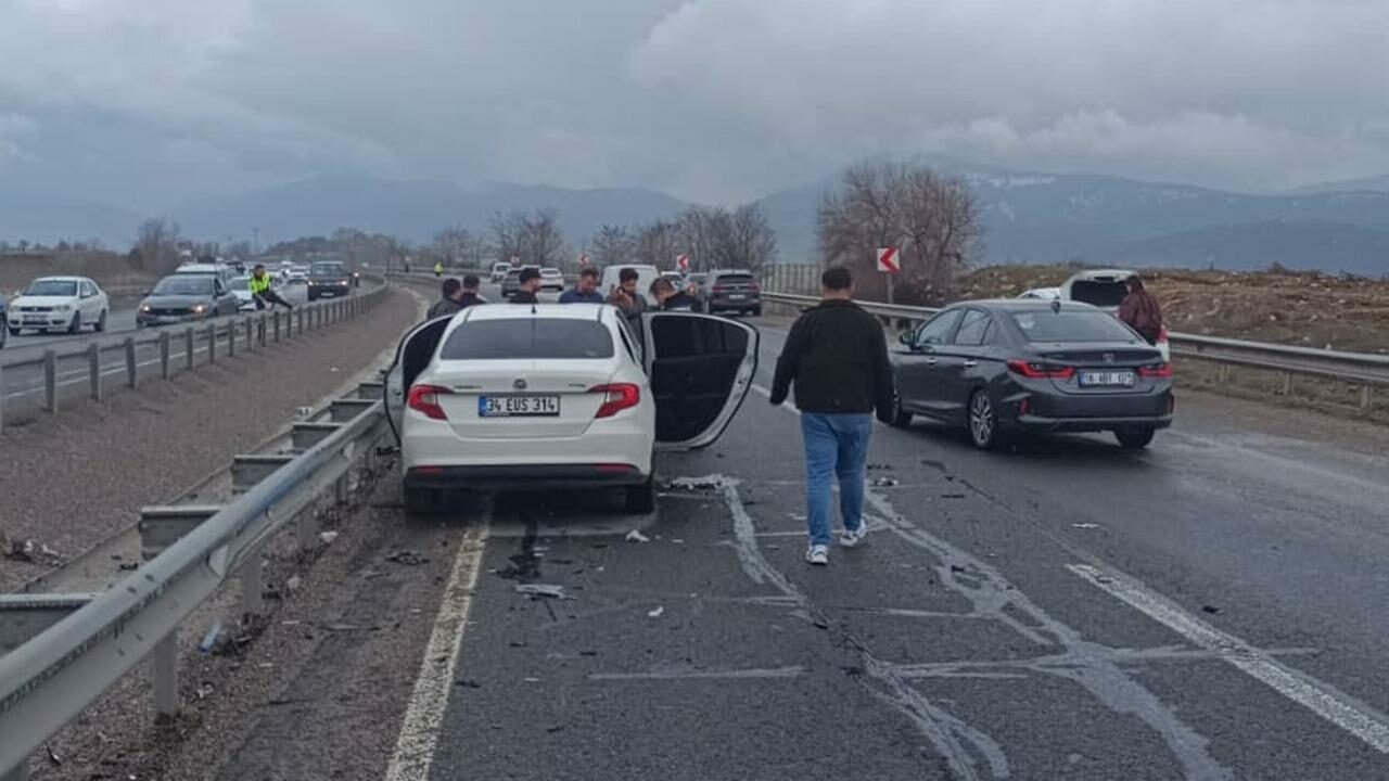 El frenini çekmeyi unuttuğu aracını durdurmaya çalışırken öldü