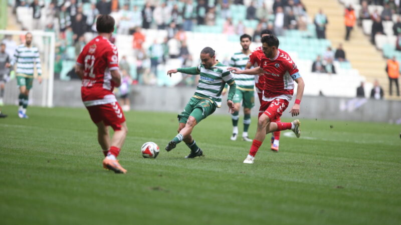 Bursaspor’un final haftalarındaki maç programı açıklandı! Türkiye Futbol Federasyonu, Nesine 2. Lig Kırmızı Grup’ta 31-34. hafta