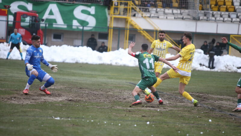 Bursaspor’un 10 gol, 6 asistle parlayan yıldızı! Son 3 maçta 3 kez fileleri havalandıran Bursaspor’un tecrübeli futbolcusu