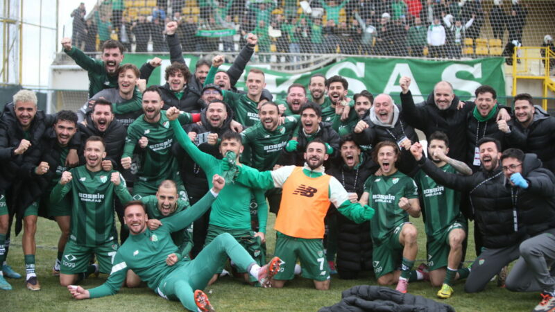 Bursa’da Bursaspor için bir dev ekran daha Bursaspor’un TFF 2. Lig’de Akedaş Kahramanmaraş İstiklal Spor ile deplasmanda