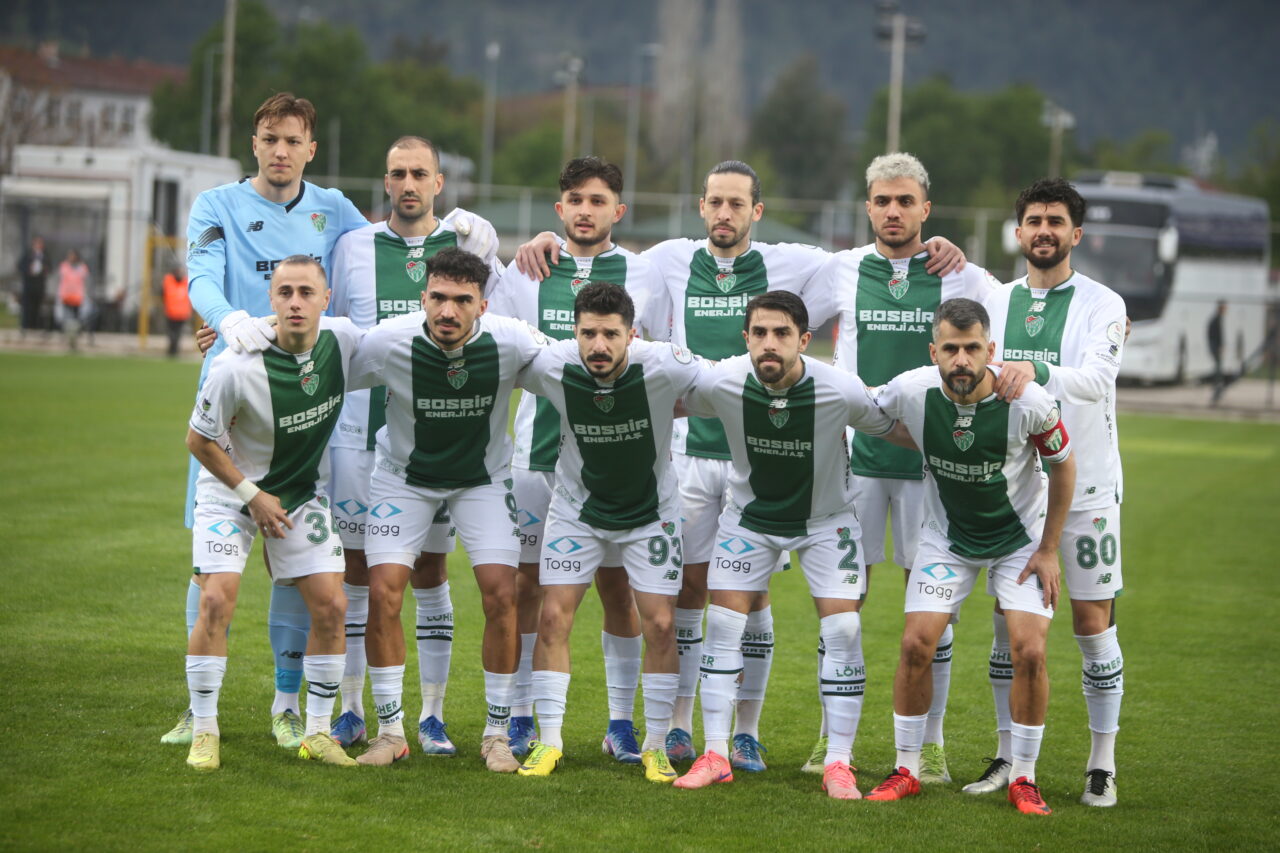 Bursaspor’a iki futbolcudan kötü haber
