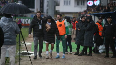 Fethiyespor maçında sağ omzu çıkan Emir Kaan Gültekin’in, sezonun geri