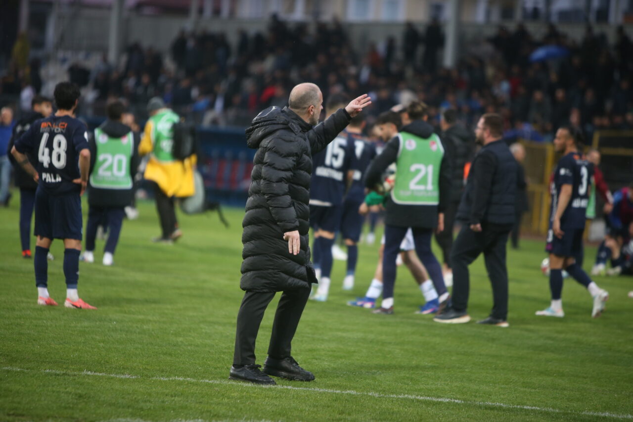 Bursaspor maçından sıcak notlar; ‘Bu kulüpten ekmek yedin, terbiyesizlik etme’