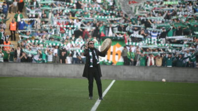 Ünlü sanatçı bir kez daha Bursaspor için geliyor