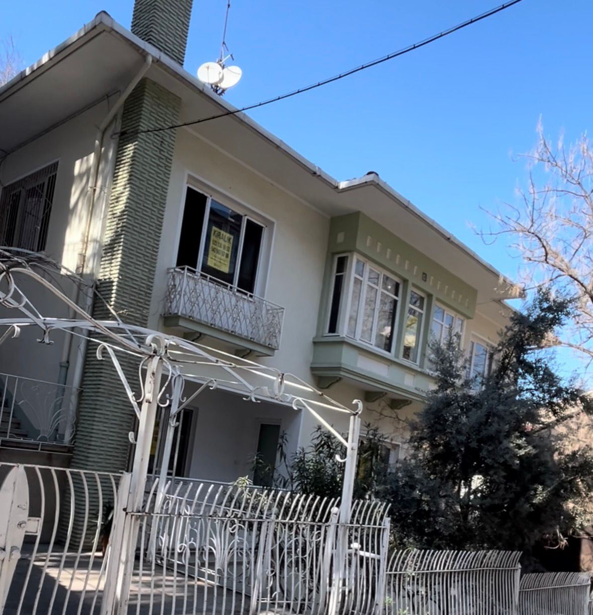 Humeyni’nin Bursa’da kaldığı ev satışa çıktı! İşte tarihi evin fiyatı…