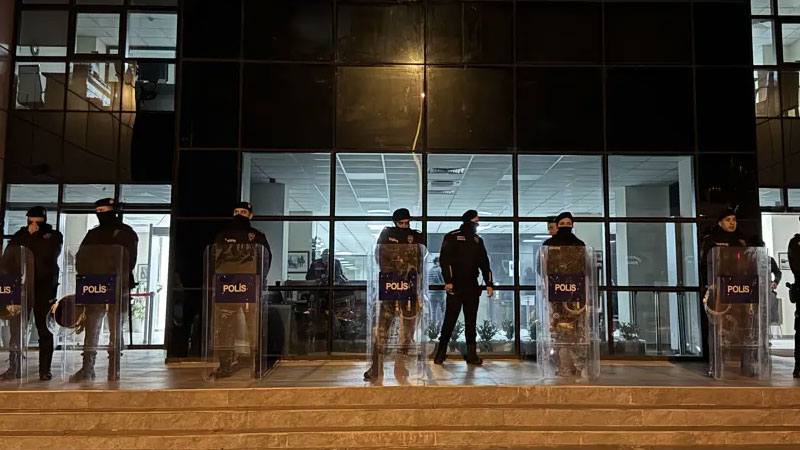 CHP’li iki belediyeye yolsuzluk operasyonu