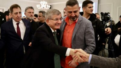 Gelecek Partisi Genel Başkanı Davutoğlu, Bursa’da iftar programına katıldı