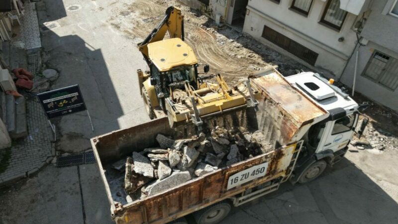 Bursa'nın Gemlik ilçesinin en önemli ulaşım akslarından biri olan Alemdar