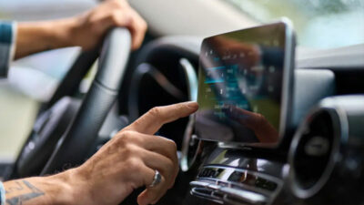 Araçlarda ekran kullanımına ilişkin yeni karar!