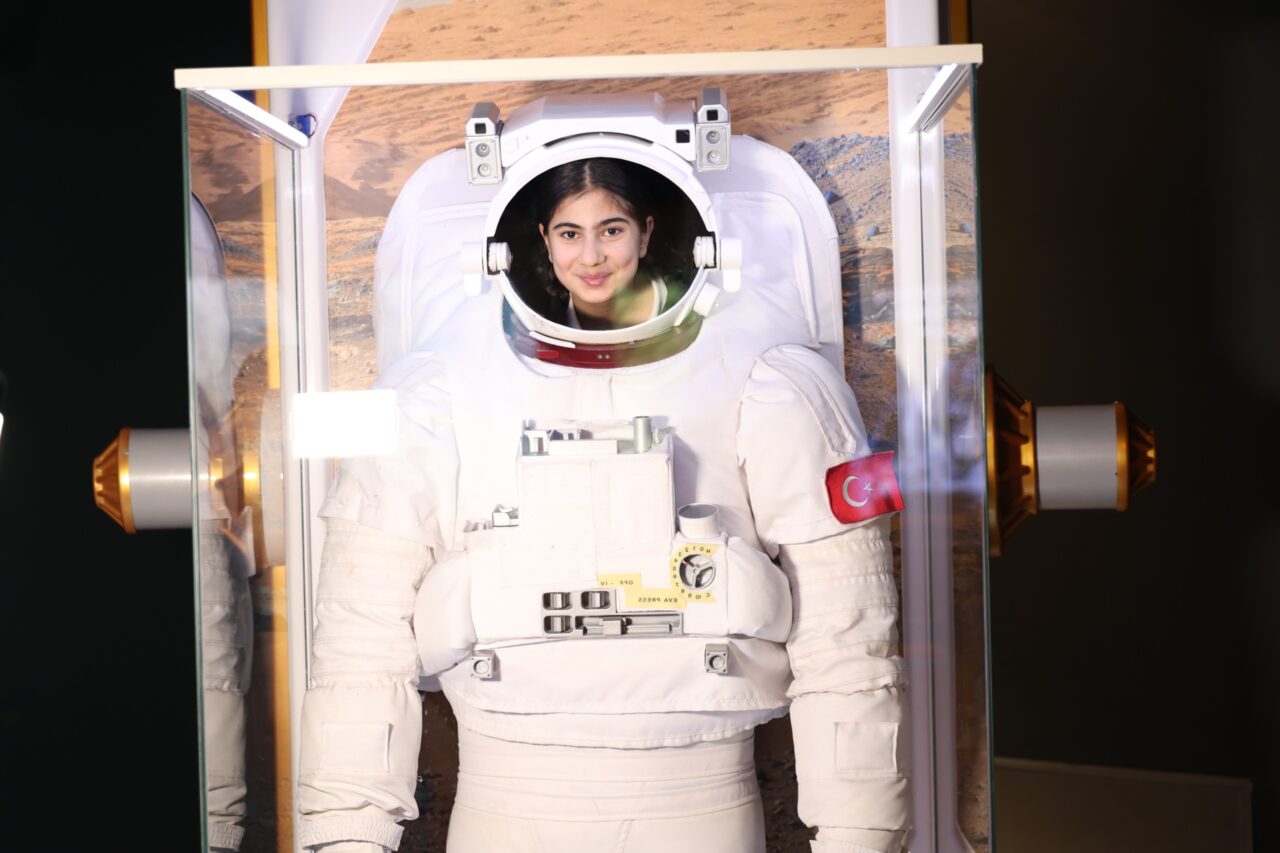 Bursa’da çocuklar uzay ve havacılığı keşfetti