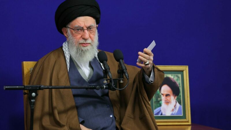 Hamaney’in 3 günlük cenaze töreni ertelendi Hamaney’in 3 günlük cenaze töreni ertelendi