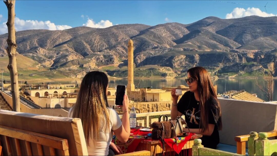 hasankeyfin tarihi yapilari ve manzarasi drone ile goruntulendi 75f4f186c1bb