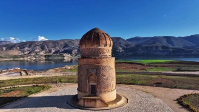 Batman’ın 12 bin yıllık geçmişe sahip Hasankeyf ilçesinin tarihi yapıları