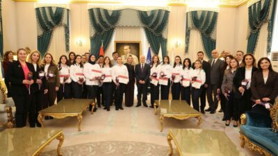 Bursaray’a yeni kadın tren sürücüleri