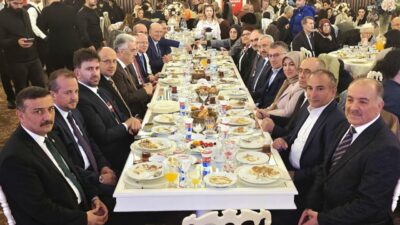 AK Parti Grup Başkanı Abdullah Güler Bursa Sivaslılar Derneği’nin iftarına katıldı