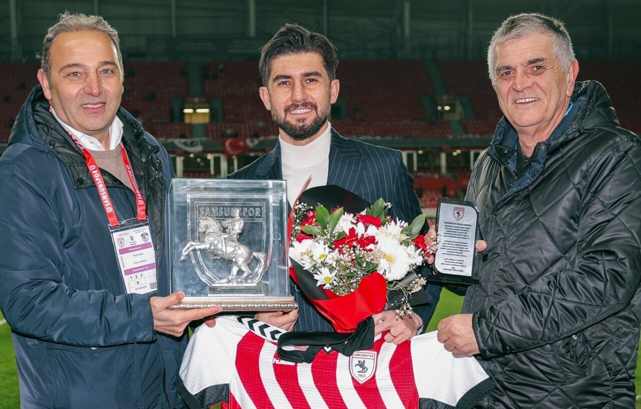 Süper Lig ekibinden Bursasporlu oyuncuya büyük vefa!