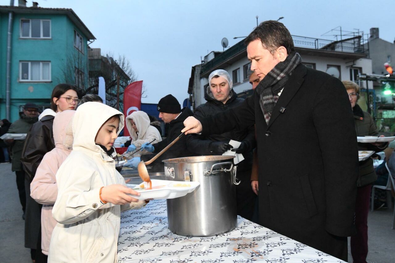 Bursa’da gönül sofrası Alacahırka’da kuruldu