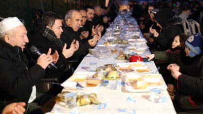 Bursa’da gönül sofrası o mahallede kuruldu