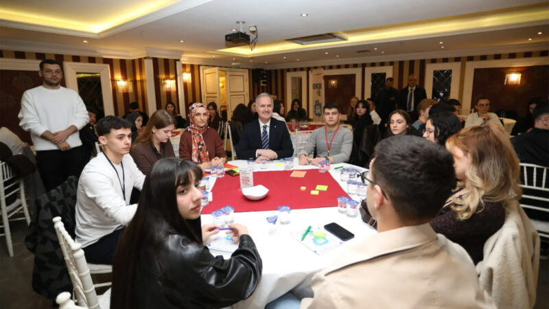 Bursa İnegöl’de söz gençlerin 2026 yılını Gençlik Yılı ilan eden İnegöl Belediyesi, bu kapsamda