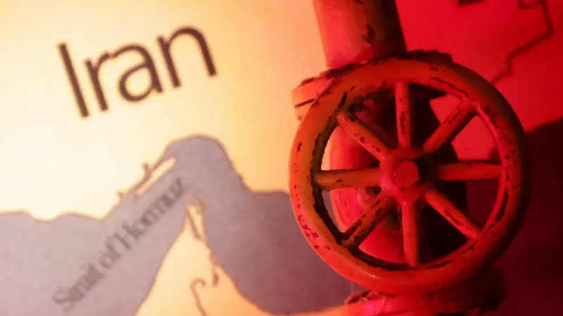 Petrol yeniden 100 doları aştı Petroldeki fiyat artışı sürüyor. Brent petrol varil fiyatı güne yüzde