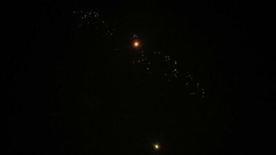 İran nükleer bölge Dimona’yı vurdu! Art arda patlamalar