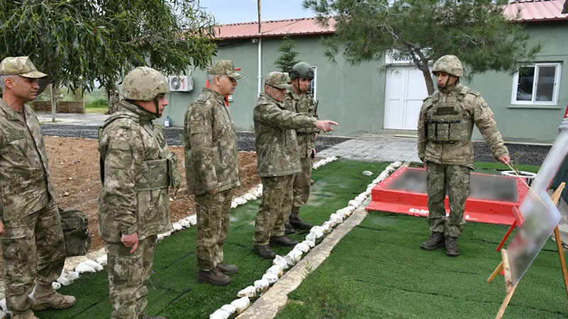 Orgeneral Tokel, KKTC’deki askeri birlikleri denetledi