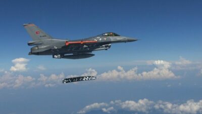 Milli seyir füzesi SOM-J hedefi tam isabetle vurdu