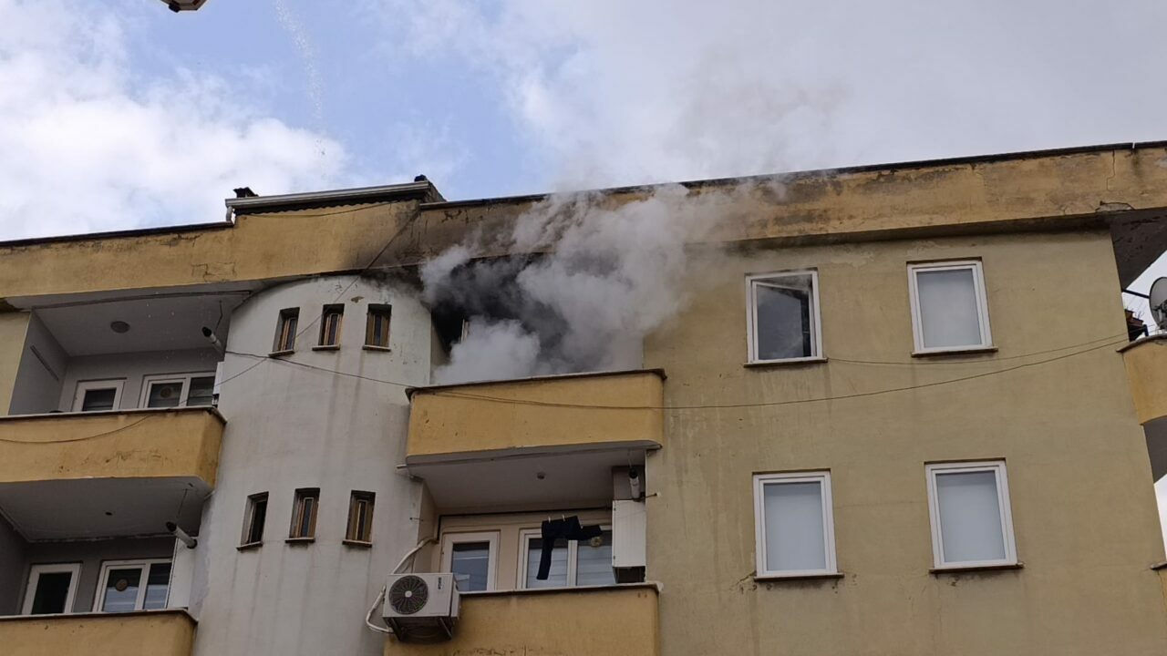 Bursa’da ocak faciası! Yemeği unuttu yangın çıktı