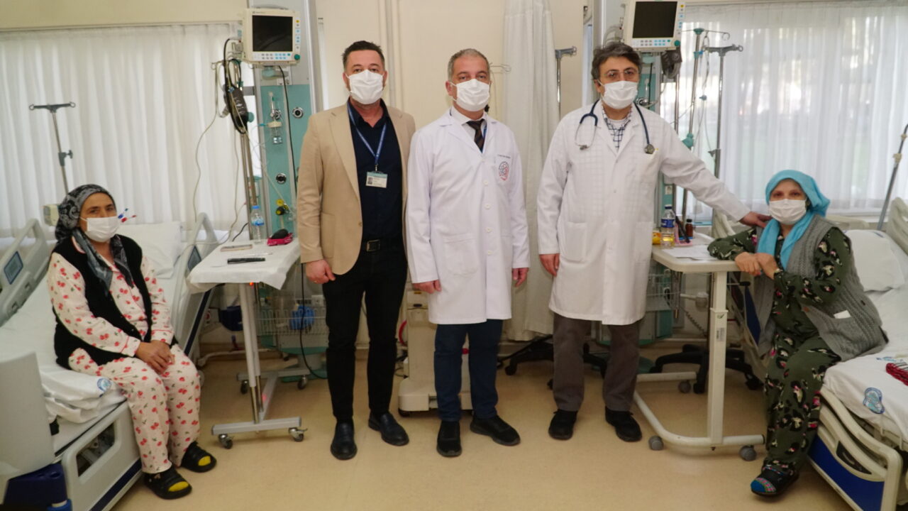 Bursa Uludağ Üniversitesi’nde bir ilk; 12 saatte 3 böbrek nakli