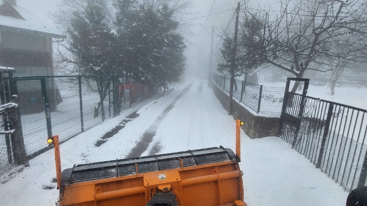 Osmangazi’de bayramda karla kesintisiz mücadele