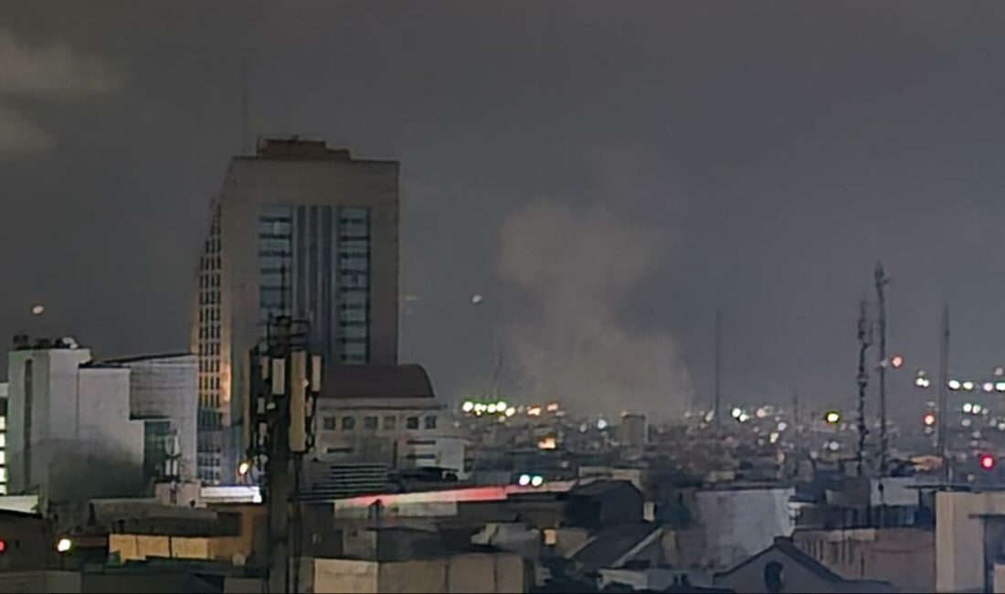 Tahran’da art arda patlamalar ABD ve İsrail'in İran'a saldırılarında başkent Tahran'da art arda patlamalar