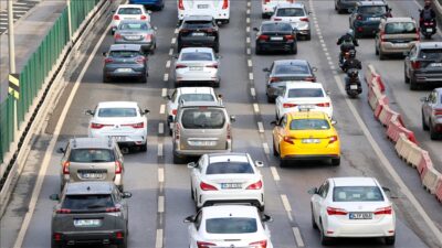 İçişleri Bakanlığı, APP plaka için yaşanan karmaşada, plakayı basan şoförler