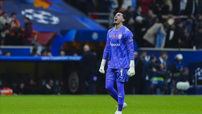 Galatasaray'ın milli file bekçisi Uğurcan Çakır, gösterdiği başarılı performansla sarı-kırmızılıların