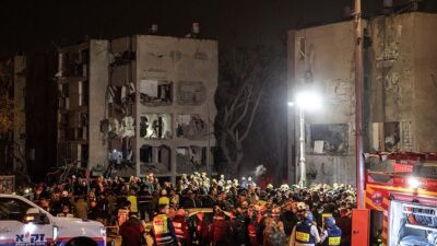 İran gece boyunca İsrail’i vurdu